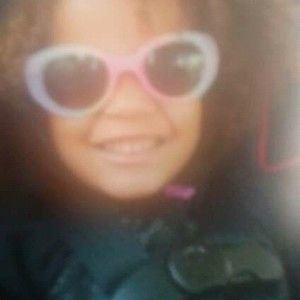 Meet your Posher, Crystal